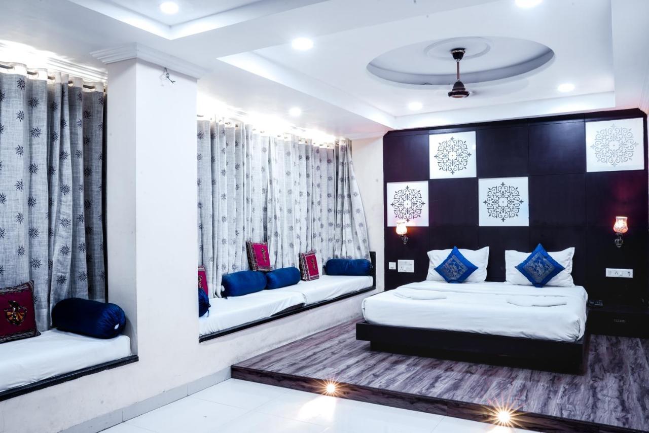 Hide-In Udaipur - A Lake View Boutique Hotel Eksteriør billede