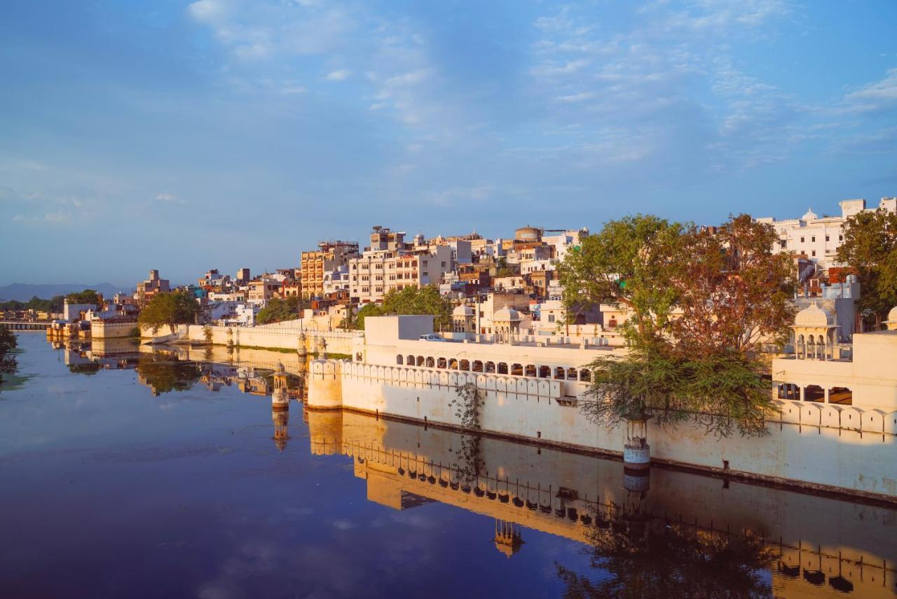 Hide-In Udaipur - A Lake View Boutique Hotel Eksteriør billede