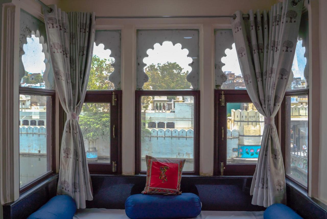 Hide-In Udaipur - A Lake View Boutique Hotel Eksteriør billede