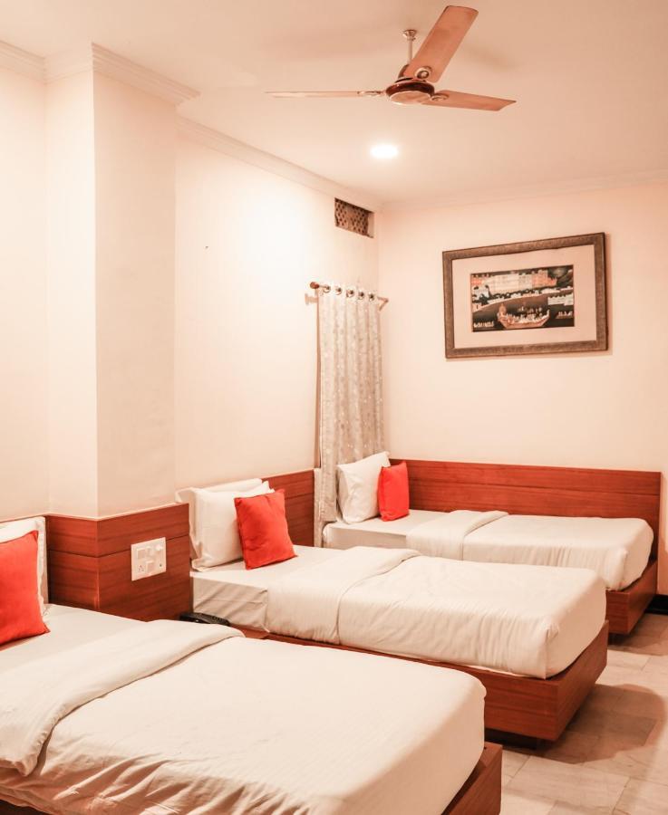 Hide-In Udaipur - A Lake View Boutique Hotel Eksteriør billede
