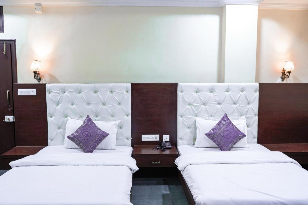 Hide-In Udaipur - A Lake View Boutique Hotel Eksteriør billede